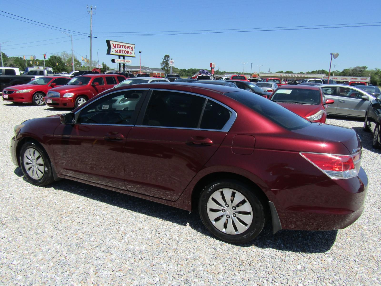 2012 Maroon /Tan Honda Accord (1HGCP2F35CA) , Automatic transmission, located at 15016 S Hwy 231, Midland City, AL, 36350, (334) 983-3001, 31.306210, -85.495277 - Photo #5